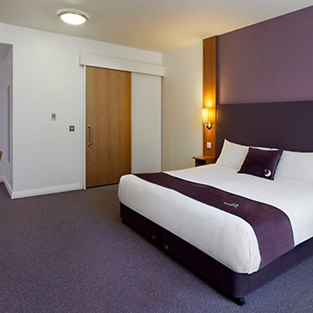 Premier Inn Liverpool John Lennon Airport Спік Екстер'єр фото