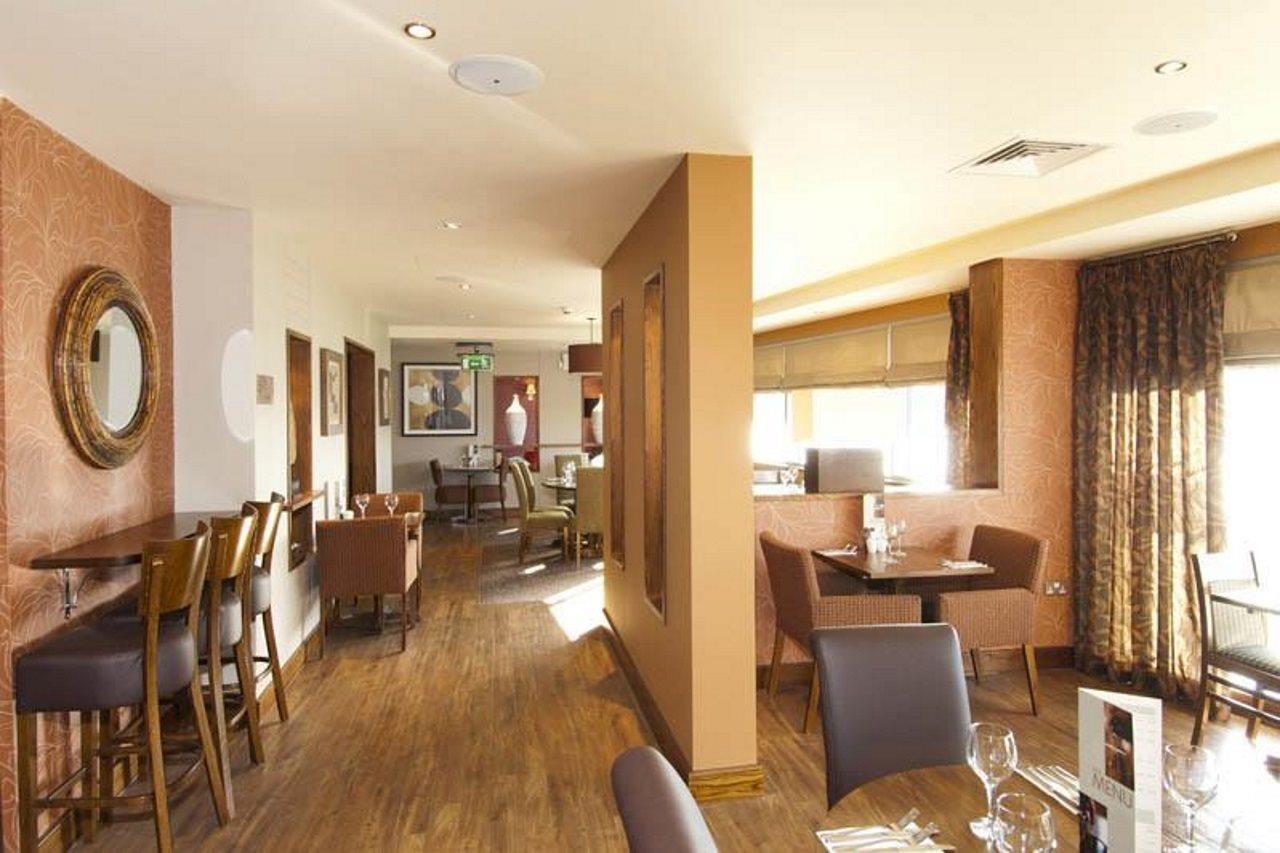 Premier Inn Liverpool John Lennon Airport Спік Екстер'єр фото