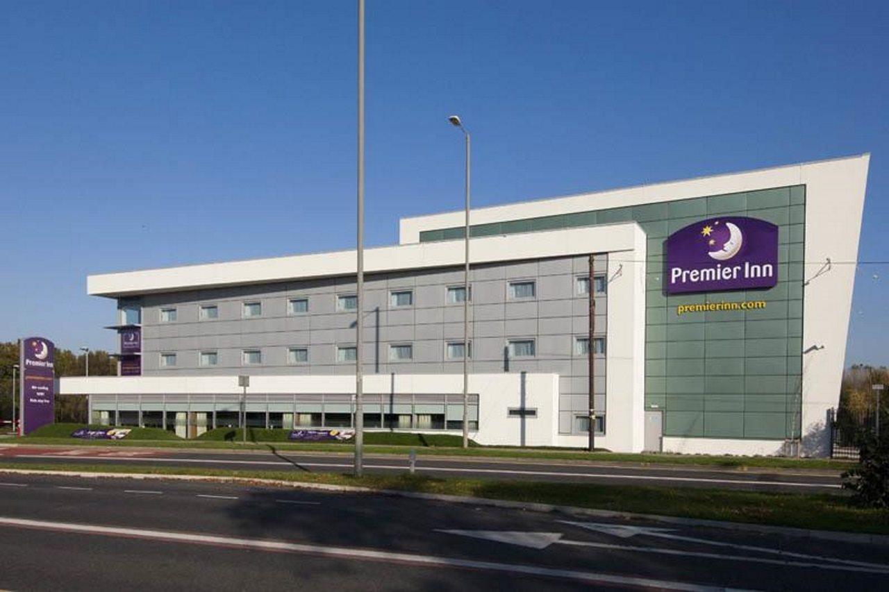 Premier Inn Liverpool John Lennon Airport Спік Екстер'єр фото